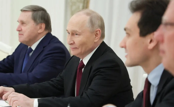 ปูตินหารือกับทูตพิเศษสหรัฐฯ เรื่องยุติสงครามในยูเครน