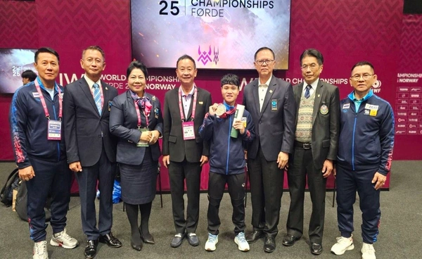 ธรรญธร คว้า 1 เงิน 1 ทองแดง ยกเหล็กเวทีโลก