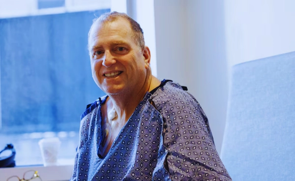 ชายอเมริกันมีชีวิตอยู่ด้วยไตหมู นานกว่า 9 เดือน