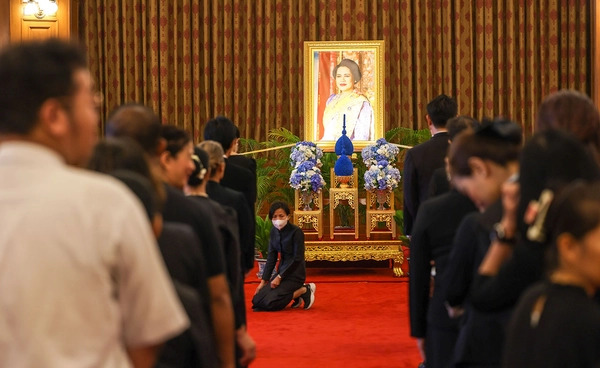 ครม. ตั้ง 8 คกก. จัดพระราชพิธีพระบรมศพสมเด็จพระบรมราชชนนีพันปีหลวง 