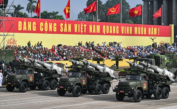 ภาพเวียดนามสวนสนามครั้งใหญ่สุดฉลองวันเอกราช