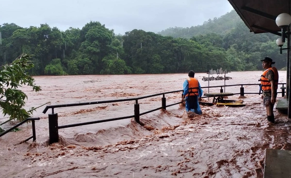 น้ำป่าไหลทะลักท่วม อุทยานแห่งชาติแม่จริม