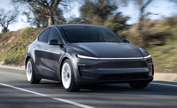 อีลอน มัสก์ ลุ้นรัฐบาลไทยอนุมัติใช้ระบบขับขี่อัตโนมัติ FSD ของบริษัท Tesla ในประเทศไทย