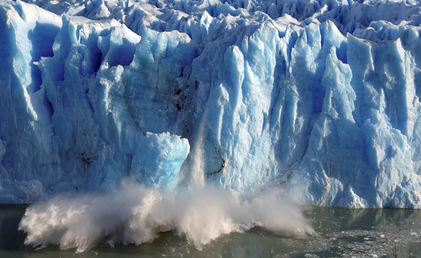 โลกร้อนฉุดไม่อยู่แล้ว  ธารน้ำแข็งทั่วโลกกำลังละลายหนัก