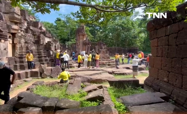 บรรยากาศปราสาทตาเมือนธมฟีเวอร์ คนไทยแห่เที่ยววันหยุด ส่วนชาวกัมพูชามาเยอะเช่นกัน ส่วนปราสาทตาควาย เจอนักท่องเที่ยวกัมพูชาป่วน หวิดปะทะคนไทย-ทหารเข้าระงับทัน!