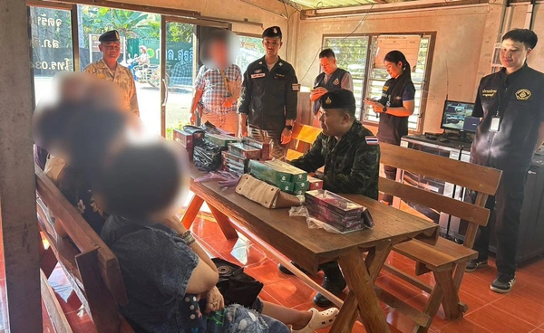 ทหารฉก.ลาดหญ้าสกัดบุหรี่เถื่อน 45 คอตตอน มูลค่าเกิน 4 แสนบาท