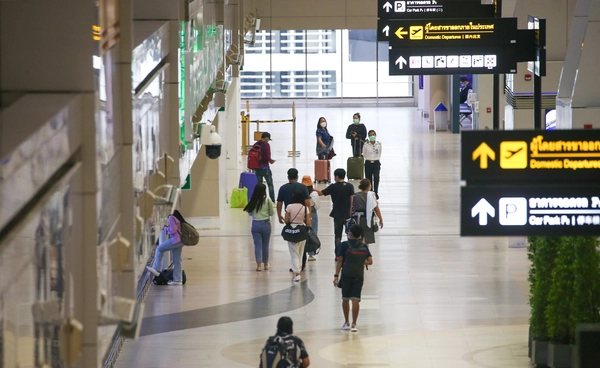 เหตุปะทะไทย-กัมพูชา! ต่างชาติผวา ยกเลิกเดินทางมาไทยแล้ว 8,000 คน