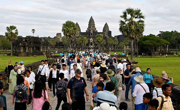 กรมการกงสุลเตือนคนไทยที่อาศัยอยู่ในกัมพูชาให้ระมัดระวังตัว 