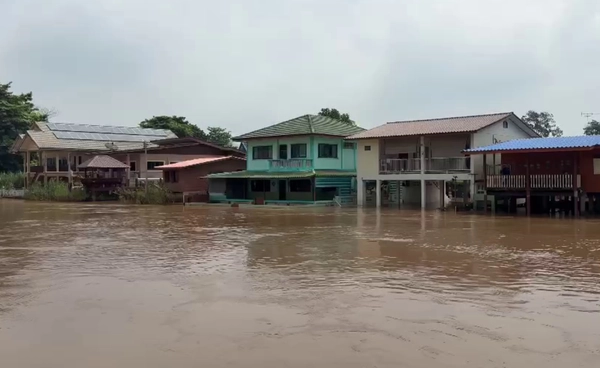 น้ำท่วม “อยุธยา”  กระทบกว่า 5 หมื่นครัวเรือน