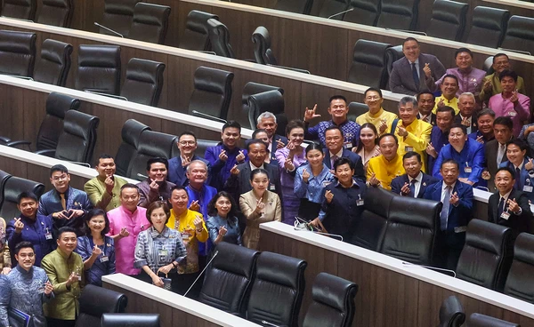 ประมวลภาพ นับหนึ่ง ครม. อนุทิน