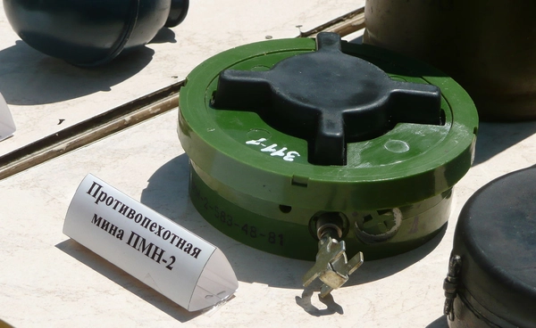 รู้จักทุ่นระเบิด PMN-2 อาวุธสงครามที่ไร้มนุษยธรรมและละเมิดอนุสัญญาออตตาวา