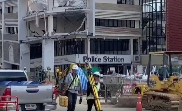 คืบหน้ารื้อถอนสน.สามเสน เตรียมใช้เครน 400 ตัน - เครื่องจักรเจาะกำแพง