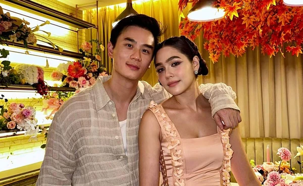 10 ปีรักมั่นคง น็อต วิศรุต แอบเซอร์ไพรส์วันครบรอบ แต่.. ชมพู่ อารยา เกือบมองข้าม?