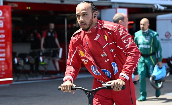 แฮมิลตัน กลับมามั่นใจอีกครั้ง ก่อน F1 ออกสตาร์ทครึ่งซีซั่นหลัง