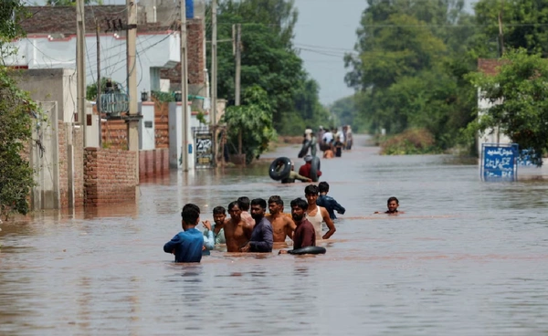 น้ำท่วมใหญ่ “ปากีสถาน” กระทบกว่า 1.5 ล้านคนในปัญจาบ  รุนแรงที่สุดในรอบ 40 ปี   