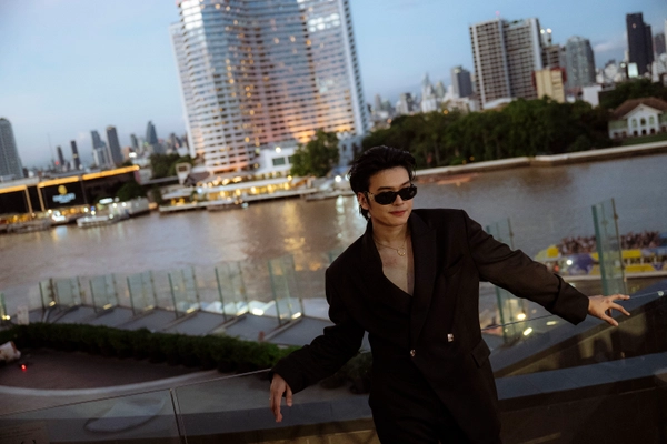 อลังการ “นนท์ ธนนท์” ทำถึงล่องเรือยอร์ชแถลงข่าวคอนเสิร์ตสุดสุรุ่ยสุร่าย 