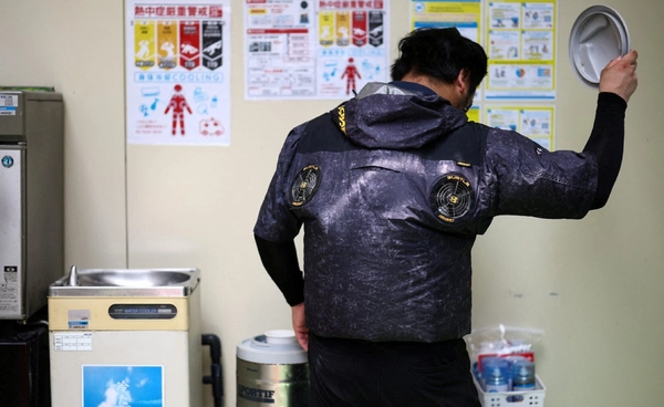 "เสื้อติดแอร์" ทางรอดของคนงานในญี่ปุ่น