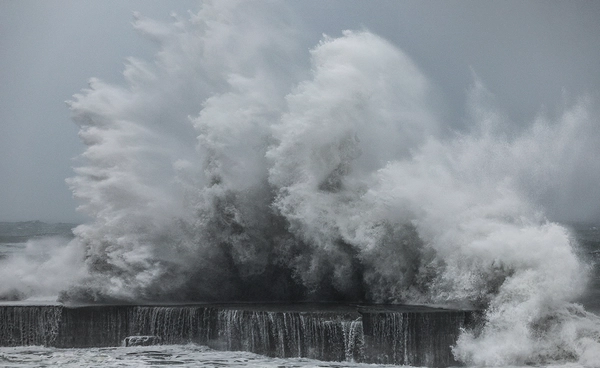 ไต้หวันฝนตกน้ำท่วมแม้ "ฟงวอง" ยังไม่ถึงและอ่อนกำลัง