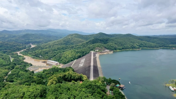 เขื่อนสิริกิติ์รับน้ำเหนือ บรรเทาท่วมลุ่มน้ำน่าน ชป.-กฟผ. เร่งบริหารน้ำเชิงรุก