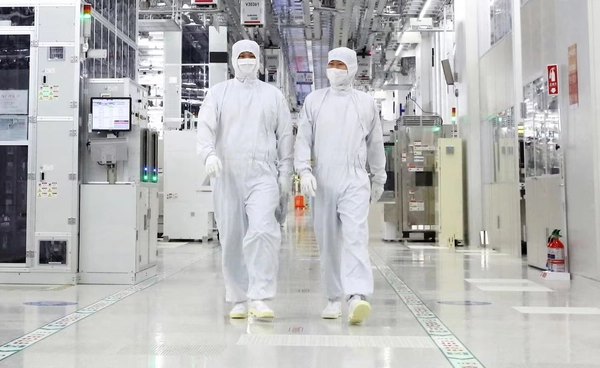 บริษัท ซัมซุง เกาหลีใต้ คว้าดีล 16.5 พันล้านดอลลาร์ ผลิตชิป AI รุ่นใหม่ให้กับบริษัท Tesla