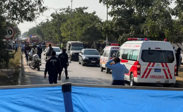 ระเบิดหน้าศาลกรุงอิสลามาบัด ปากีสถาน เสียชีวิตอย่างน้อย 12 ราย