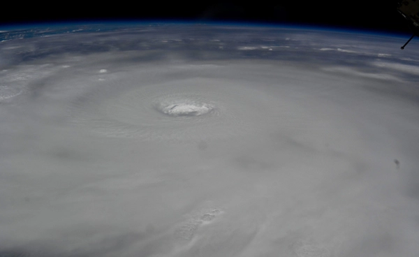 นักบินอวกาศญี่ปุ่นเผยภาพ “ซูเปอร์ไต้ฝุ่นรากาซา” มุมมองจากสถานีอวกาศนานาชาติ ISS