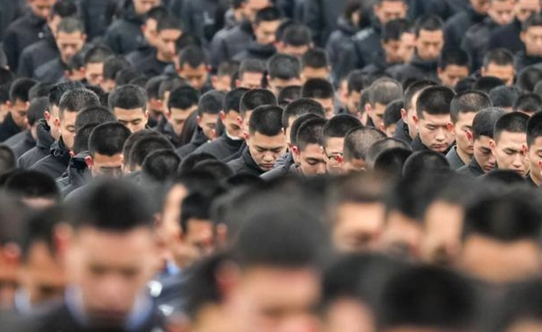 จีนจัดพิธีรำลึกเหตุสังหารหมู่หนานจิง รำลึกถึงผู้ที่เสียชีวิตกว่า 300,000 คน