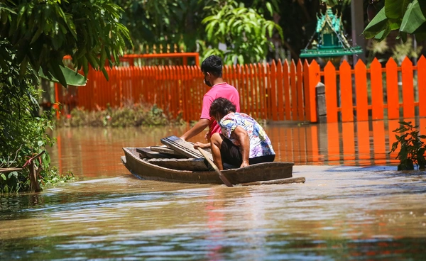 จับตาเส้นทางน้ำเหนือ–อีสาน–กลาง ลงสู่อ่าวไทย ระดับน้ำหลายจุดยังสูงเกินเกณฑ์