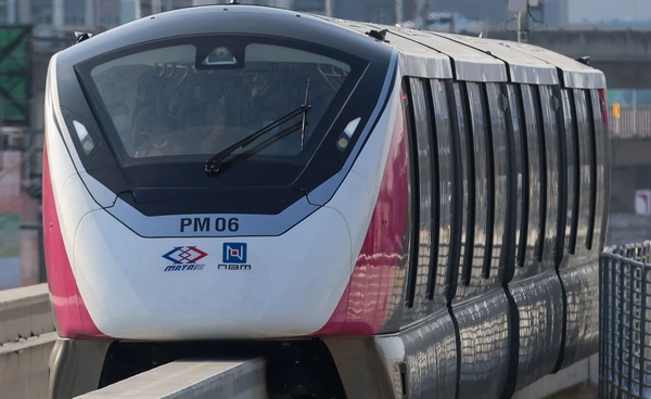 “รถไฟฟ้า 20 บาทตลอดสาย” ยอดผู้ลงทะเบียนรับสิทธิ์ล่าสุดทะลุ 2 แสนคน 