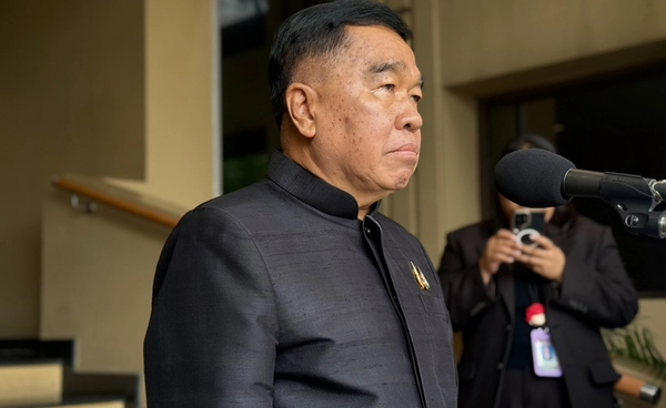 “บิ๊กเล็ก” ยันไม่ปล่อย 18 เชลยศึก-เดินหน้าเก็บกู้ทุ่นระเบิดชายแดน