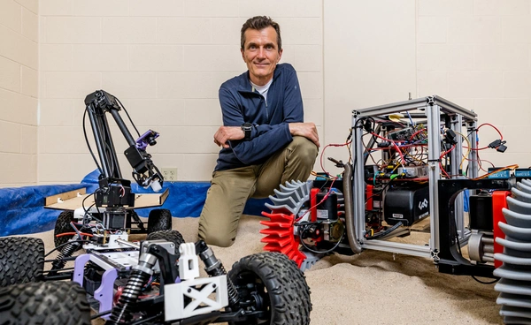 นักวิจัยใช้แบบจำลองคอมพิวเตอร์ค้นพบสาเหตุยานสำรวจ Spirit ติดหล่มทรายบนดาวอังคารในปี 2009