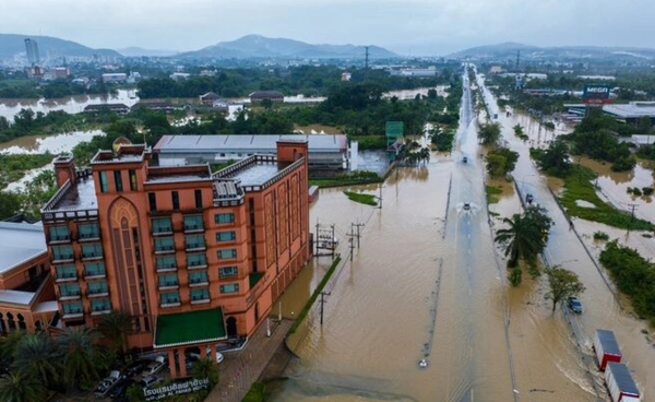 วิกฤตอุทกภัยภาคใต้  “หาดใหญ่” หนักสุดในรอบ 25 ปี  คาดฝนจะเริ่มลดหลัง 25 พ.ย.นี้!