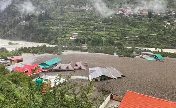 โลกร้อนเร่งหิมาลัยละลาย ทำ “อินเดีย” น้ำท่วมทะลักเมือง