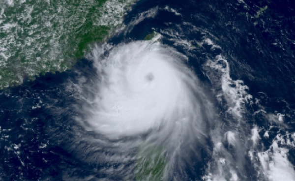 พายุ “โพดุล” สลายตัว แต่ยังไม่หมดฤทธิ์ เตือนหลายพื้นที่ยังมีฝนตกหนัก