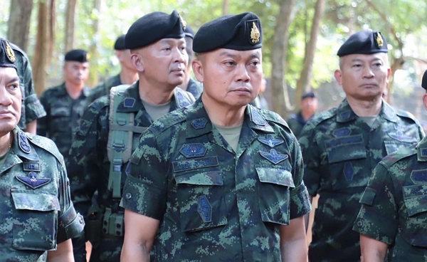 แม่ทัพภาค 2 ย้ำไทยยึดแผนที่  1:50,000 อ้างอิงเส้นเขตแดนไทย - กัมพูชา