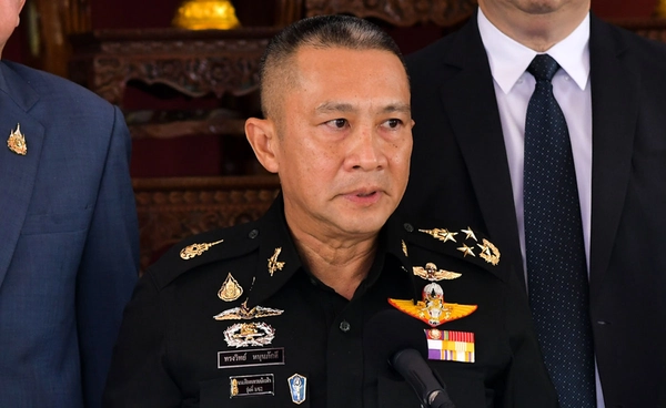 กองทัพสนับสนุนนโยบายรัฐบาล แก้ปัญหาตามแนวชายแดนด้วยแนวทางสันติวิธี