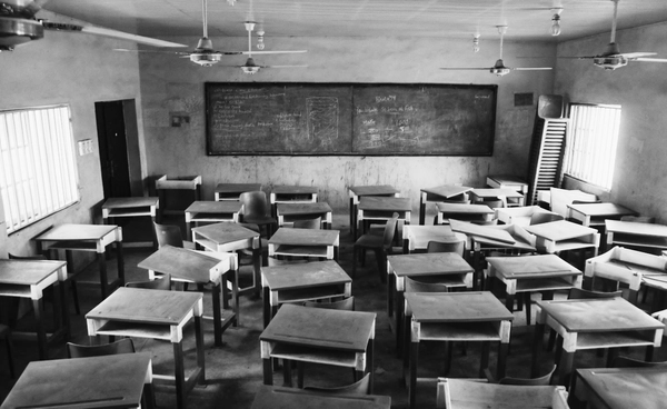 เด็กนักเรียนกว่า 300 คน ถูกลักพาตัวที่ไนจีเรีย หลังมือปืนโจมตีโรงเรียนคาทอลิก