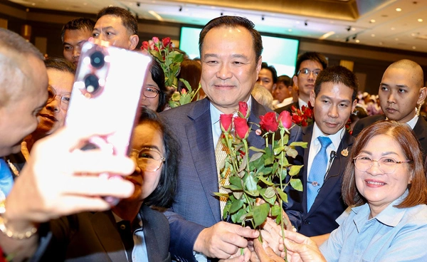 นิด้าโพลเผย ประชาชนเปิดทางรัฐบาลเสียงข้างน้อย อนุทิน เดินหน้าแก้ปัญหาประเทศ