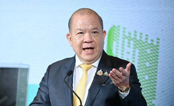 รมว.พณ. สั่งเพิ่มความเข้มงวดนำเข้ามันสำปะหลังจากกัมพูชา ย้ำจุดยืนปกป้องเกษตรกรไทย