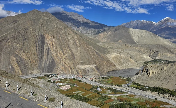 มัสแตงแห่งเนปาล สวรรค์นักท่องเที่ยว  หรือกับดักน้ำท่วม?