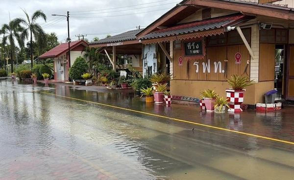 รฟท. แจ้งปรับเปลี่ยนเส้นทาง งดเดินรถสายใต้เพิ่มอีก 13 ขบวน เช็กเลยที่นี่!