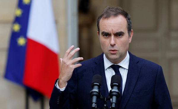 "มาครง" แต่งตั้ง "เลอกอร์นู" กลับมาดำรงตำแหน่งนายกรัฐมนตรีฝรั่งเศส