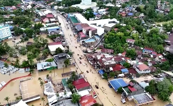 ไต้ฝุ่น "คัลแมกี" ถล่มฟิลิปปินส์เสียชีวิตพุ่ง