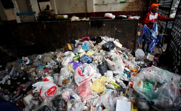 วิกฤตพลาสติก ทั่วโลกยังไม่เห็นทางออก  หลังการเจรจาที่เจนีวาล่ม!