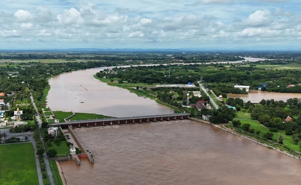 “เขื่อนเจ้าพระยา” เตรียมปรับเพิ่มการระบายน้ำ เตือนพื้นที่ท้ายเขื่อนยกของขึ้นที่สูง