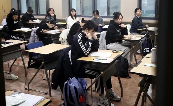 เด็กเกิดน้อย นักเรียนลดฮวบ โรงเรียนปิดตัวแล้วกว่า 4,000 แห่ง