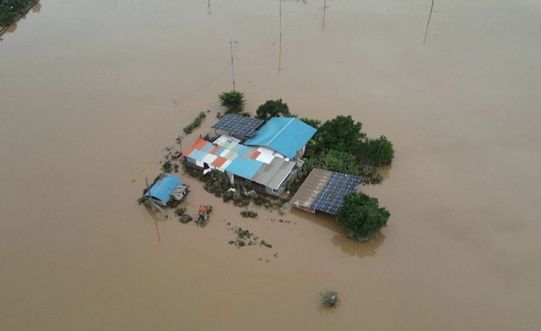 ฝนร้อยปีถล่มเกาหลีใต้วันที่ 4 น้ำท่วมสูงไม่หยุด เสียชีวิตแล้ว 4 คน อพยพอีก 7,000 คน