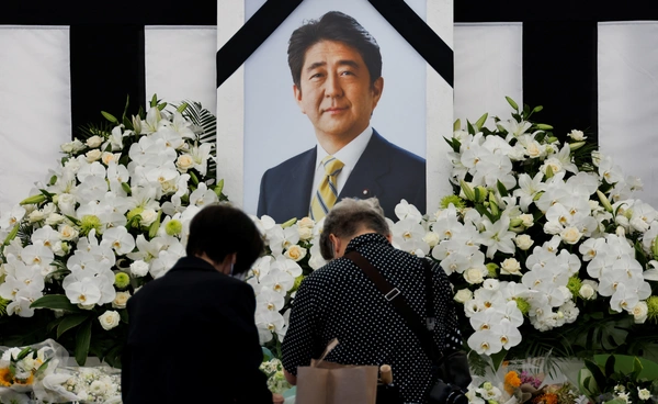 มือปืนสังหาร "ชินโซ อาเบะ" ขึ้นศาลครั้งแรกถูกตัดสินมีความผิด เตรียมแย้งบางข้อกล่าวหา