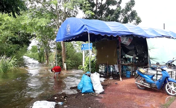 บางระกำโมเดล รับน้ำท่วมร้อยละ 99 แล้ว น้ำสูงถึงจุดอพยพ