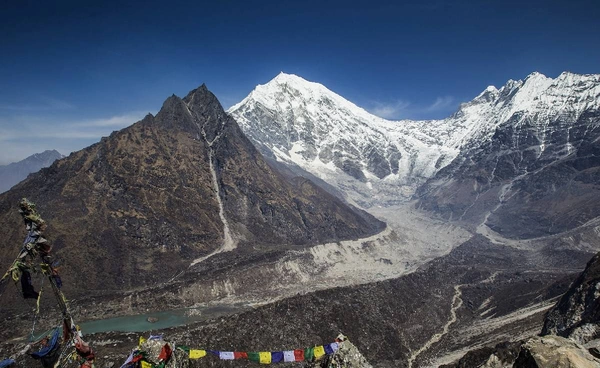 น้ำท่วมจีน-เนปาล เหตุจากธารน้ำแข็งละลาย ผู้เชี่ยวชาญชี้อนาคตเกิดบ่อยขึ้นแน่